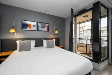 Staycity Aparthotels, Marseille, Centre Vieux Port - 34