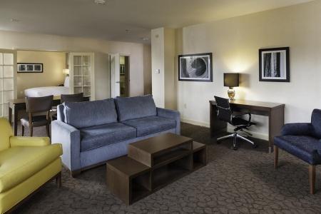 DoubleTree by Hilton Williamsburg - 6