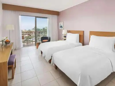 Mövenpick Resort & Spa Tala Bay Aqaba - 4