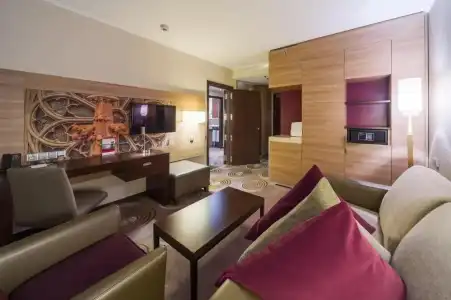 Holiday Inn Kyiv by IHG - 59