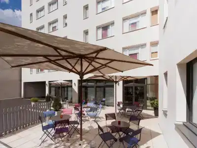 Novotel Suites Clermont Ferrand Polydome - 20