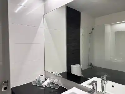 Crystal Suites Suvarnabhumi Airport - 6