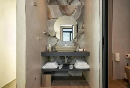 Only Boutique Suites & Residences - 7