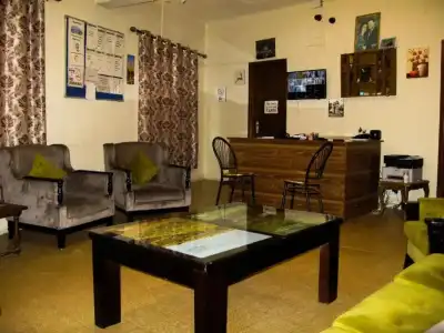 Cliff - Hostel - 1