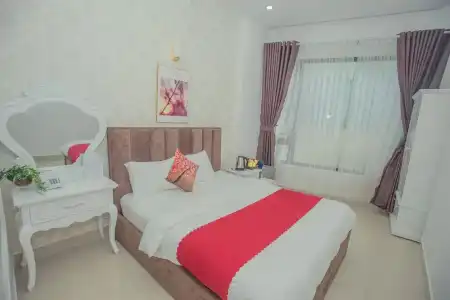 Ngan Pho Studio & - 61
