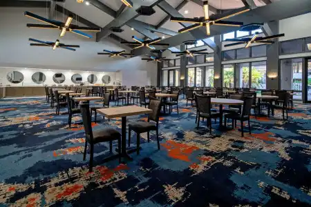 DoubleTree by Hilton Bakersfield - 21