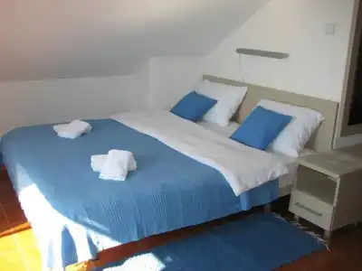 R-Club Old Town Apartments - 4