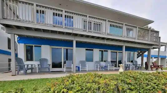 Driftwood Beach Motel - 0