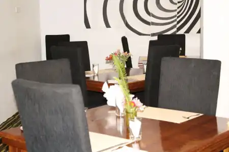 La Cottage Boutique & Restaurant - 7
