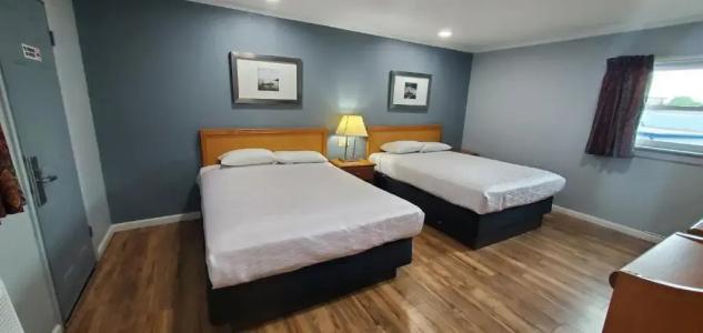 Travelers Inn - 36