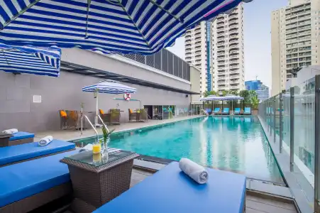 Courtyard by Marriott Bangkok Sukhumvit 20 - 21