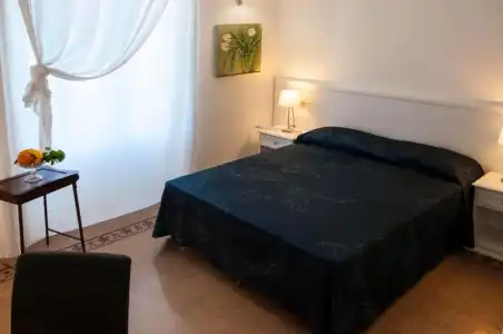 B&B Nike - Rooms Only - 84