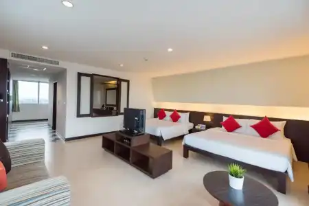 J Pattaya - 132