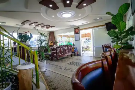 Robins Villa - 0