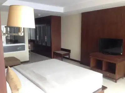 August Suites - 58