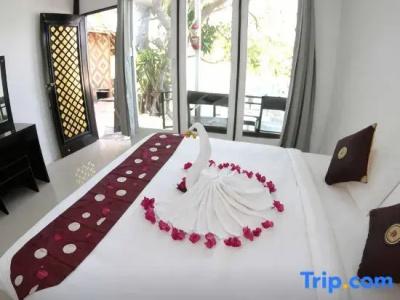 Phi Phi Cozy Seafront Resort - 35
