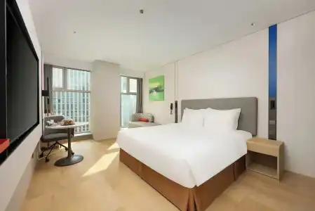 Holiday Inn Express Hangzhou Huanglong - 4