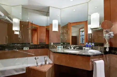 Hilton Chongqing - 86
