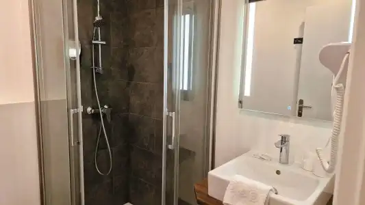 Hôtel Mary’s - Caen Centre Gare Sncf - 18