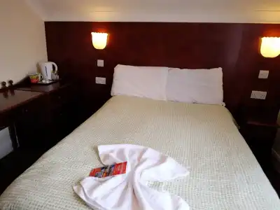 Charlotte Guest House - 2