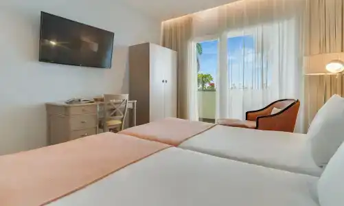 Pestana Promenade Ocean Resort - 2