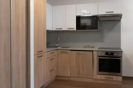 Metropolitan Star Apart - 50