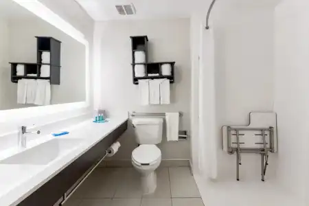 Holiday Inn Express Columbus Downtown by IHG - 45