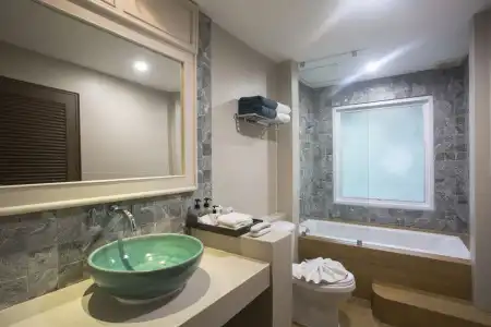 Khaolak Emerald Beach Resort and Spa - 14