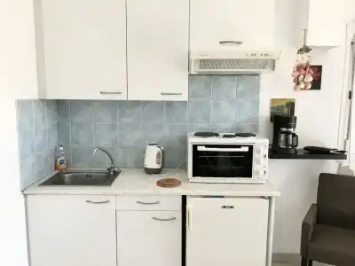 S&C Kosmos Beach Resort - 40