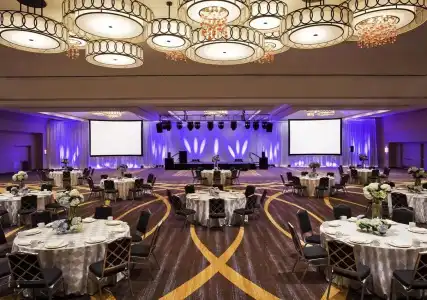 Sheraton New Orleans - 23