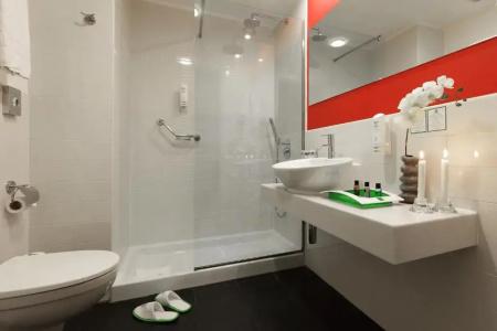 Holiday Inn Genoa City by IHG - 72
