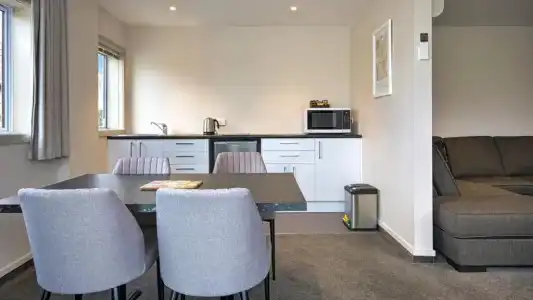 Autoline Queenstown Motel - 47