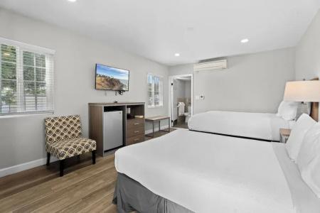 Ocean Park Inn - 68