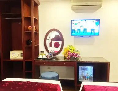 Vision Premier & Spa - 28