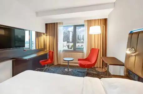 Park Inn by Radisson Kyiv Troyitska - 40