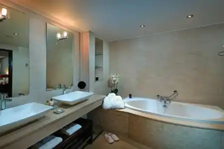 The Savoy - 10