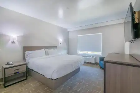 Clarion Pointe Galveston Seawall - 43
