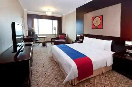 Crowne Plaza Shanghai Pudong by IHG - 3