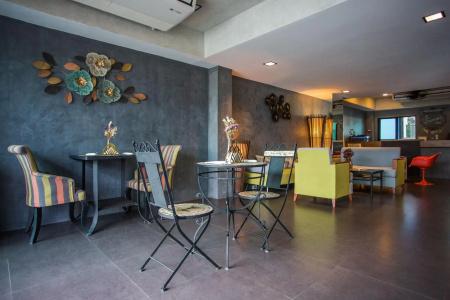 Frankie's Inn - 9