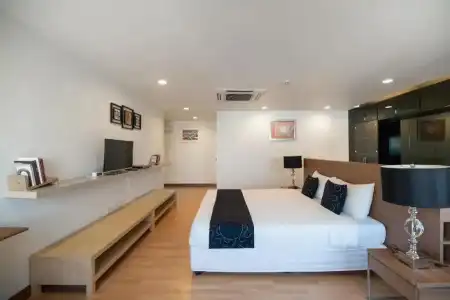 Capital O OYO 737 Beyond Suite Rama8 - 5