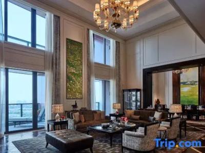The Ritz-Carlton, - 88