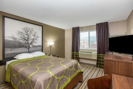 Super 8 - Lookout Mountain - 14