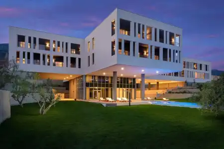 Salona Palace - 0