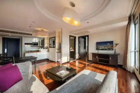 Bandara Silom Suites - 186