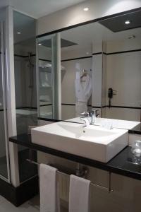 Best Western Premier Dante - 15