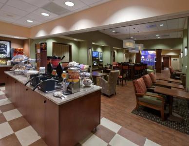 Hampton Inn & Suites Winston-Salem/University Area, NC - 23