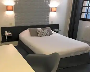 Hôtel de La Loge - 16
