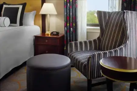 Omni Shoreham - 81