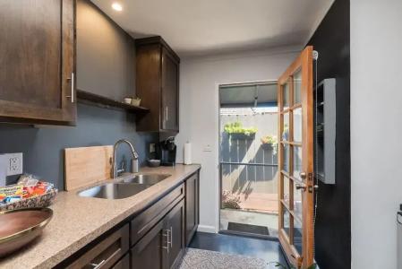 Shell Beach Inn - 55