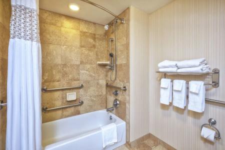 Hampton Inn & Suites Madison West - 7